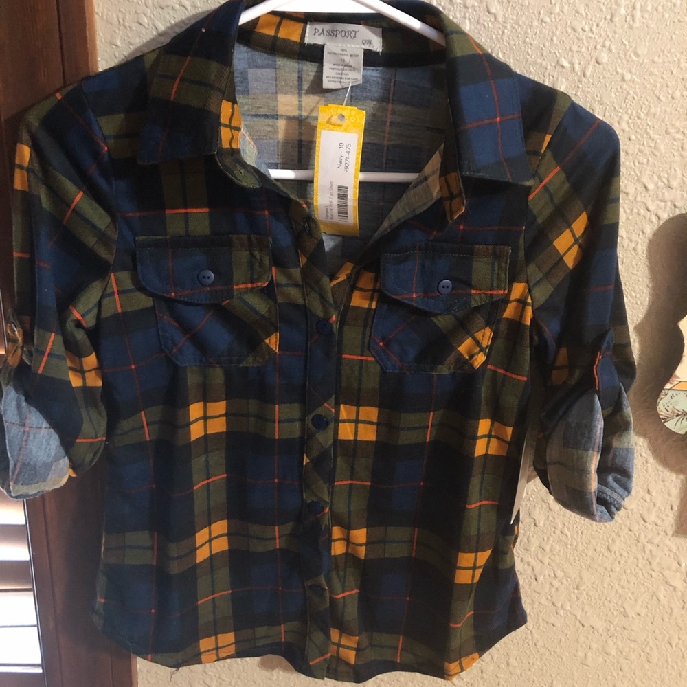 NWOT girls size 10 plaid shirt. Great for Fall!!! #FALL #Plaid